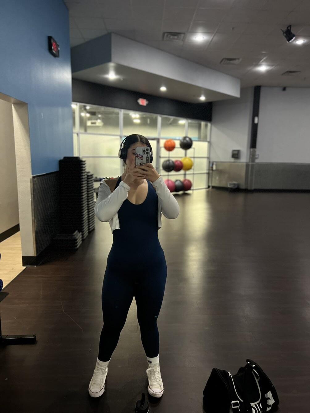 Enterizo deportivo azul cruzado en la espalda 1