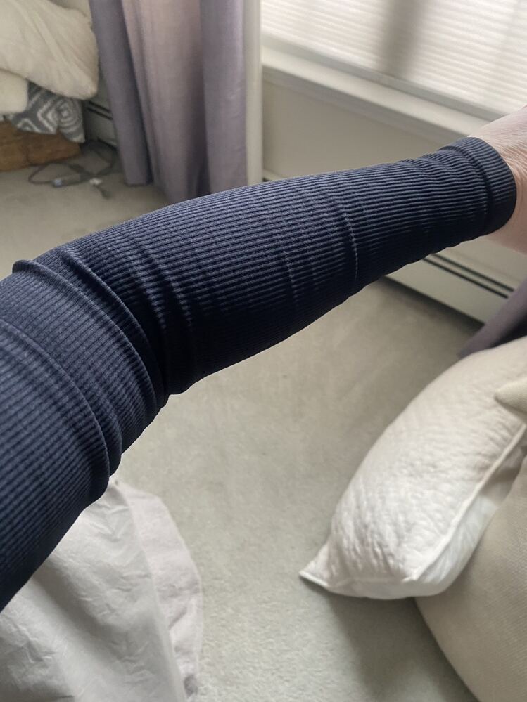 Enterizo deportivo negro manga larga tela acanalada 2