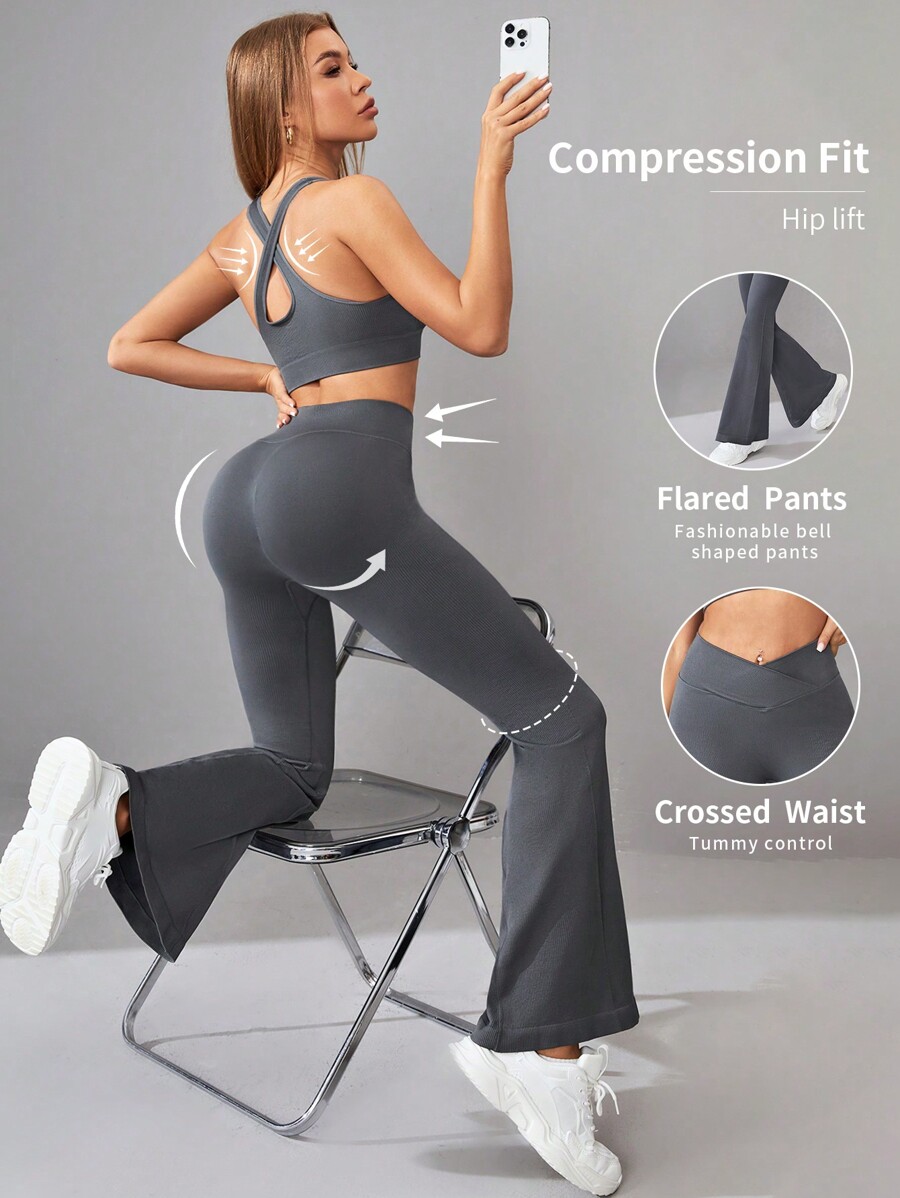 Conjunto de entrenamiento de yoga acanalado en color liso